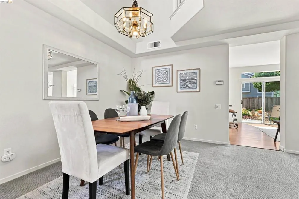 24 Southwind Cir Richmond, CA 94804
