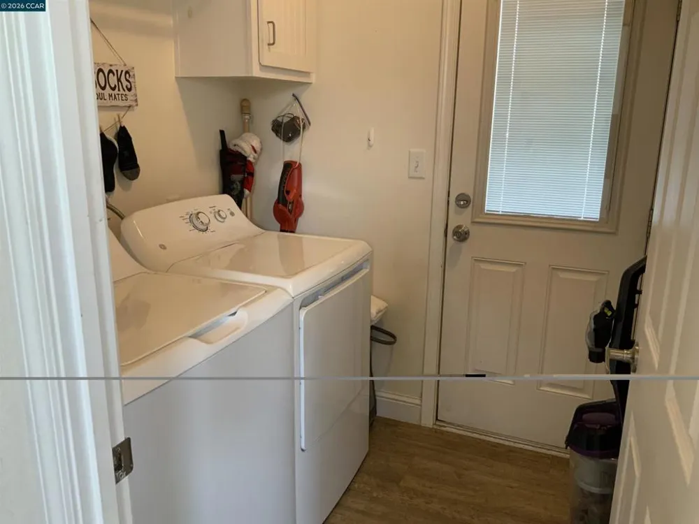 16711 Marsh Creek Rd. Clayton, CA 94517
