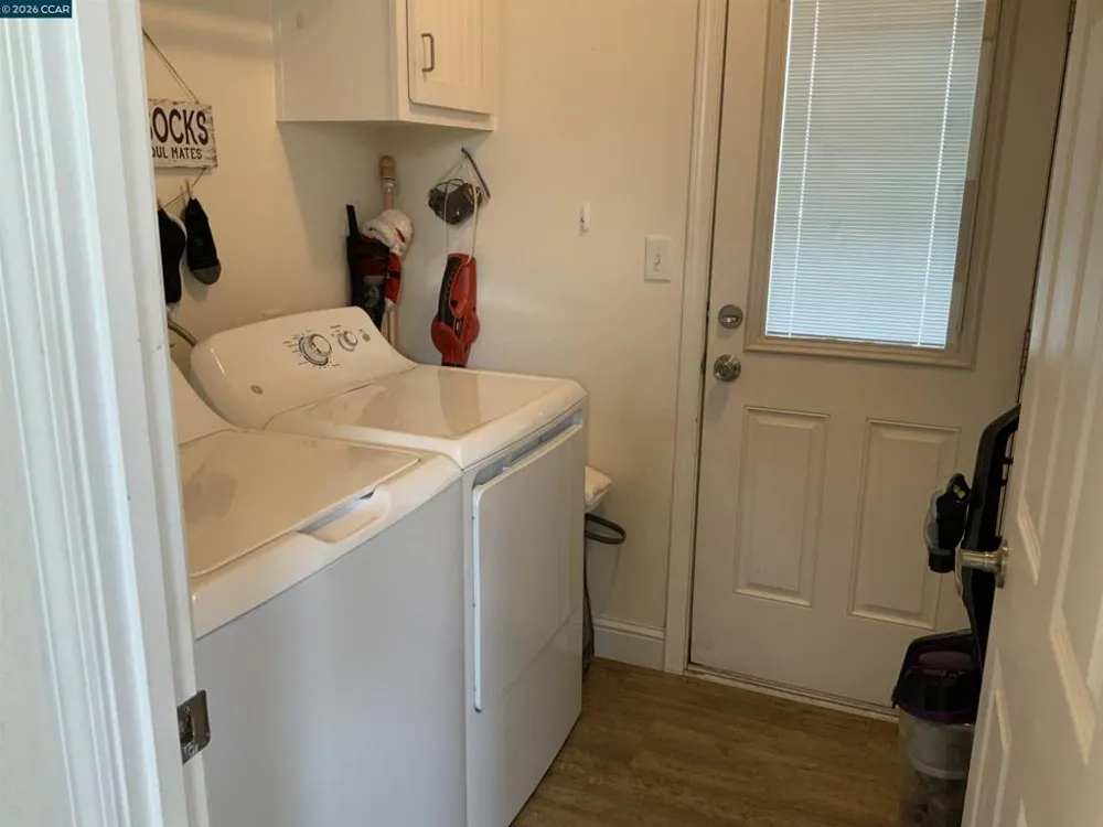 16711 Marsh Creek Rd. Clayton, CA 94517