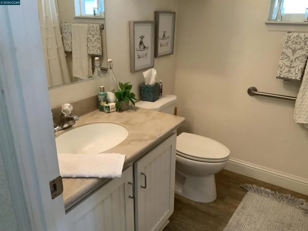 16711 Marsh Creek Rd. Clayton, CA 94517