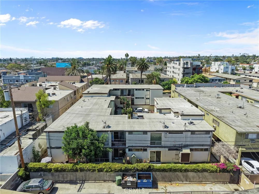3750 Midvale Avenue Los Angeles, CA 90034