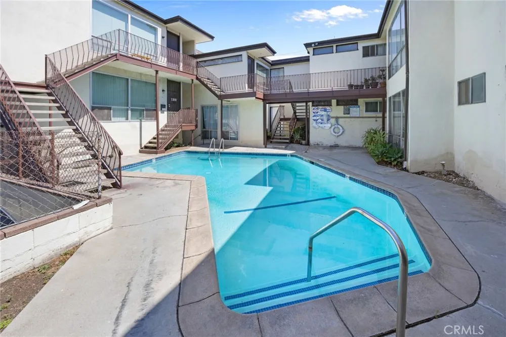 3750 Midvale Avenue Los Angeles, CA 90034