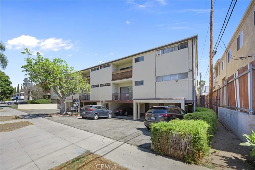 3750 Midvale Avenue Los Angeles, CA 90034