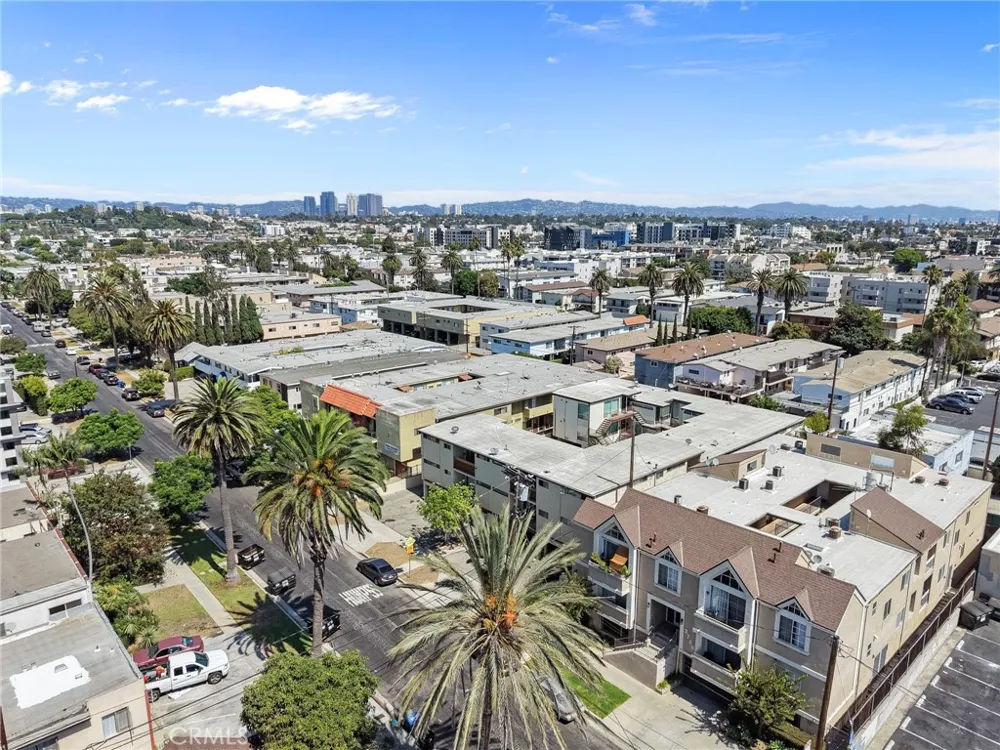 3750 Midvale Avenue Los Angeles, CA 90034