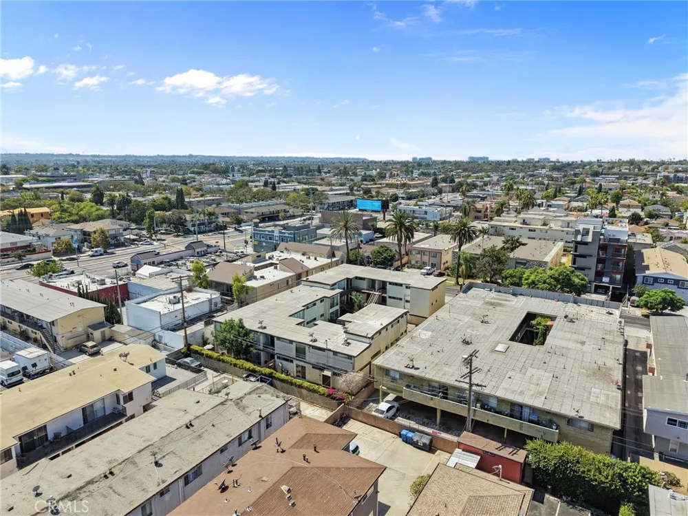 3750 Midvale Avenue Los Angeles, CA 90034
