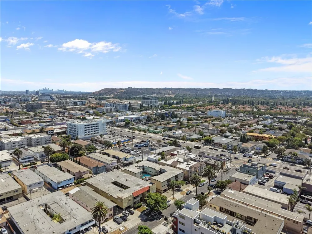 3750 Midvale Avenue Los Angeles, CA 90034