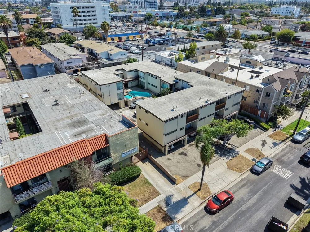 3750 Midvale Avenue Los Angeles, CA 90034