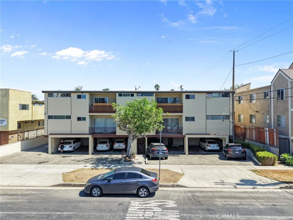 3750 Midvale Avenue Los Angeles, CA 90034