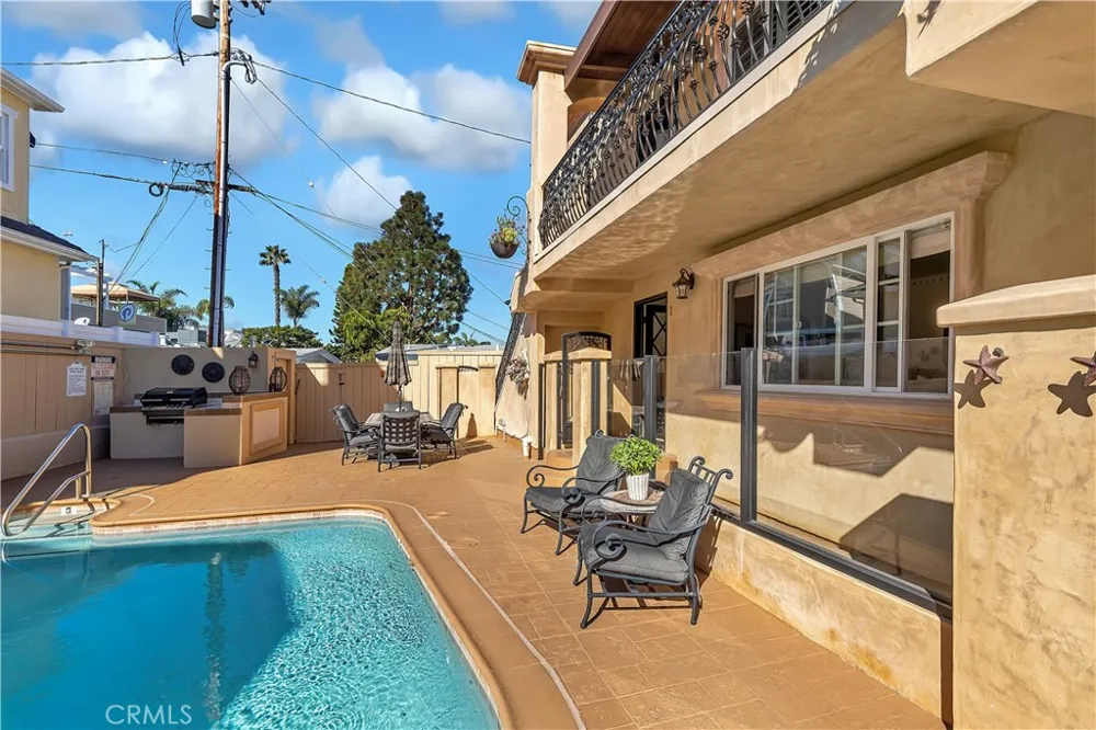 329 Marguerite Avenue #3 Corona del Mar, CA 92625