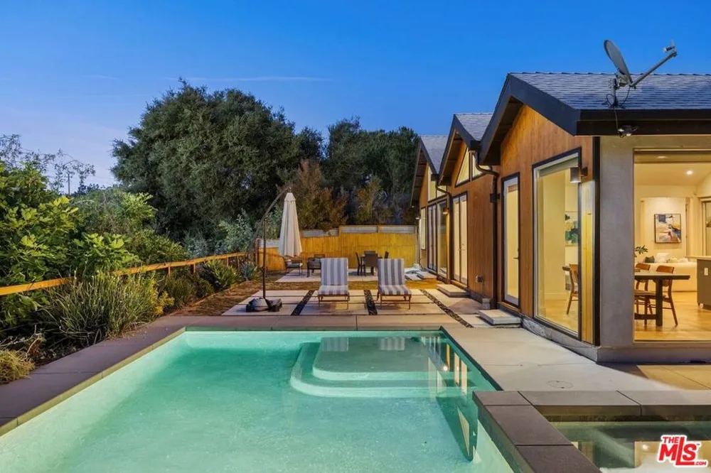 3731 Toland Way Los Angeles, CA 90065