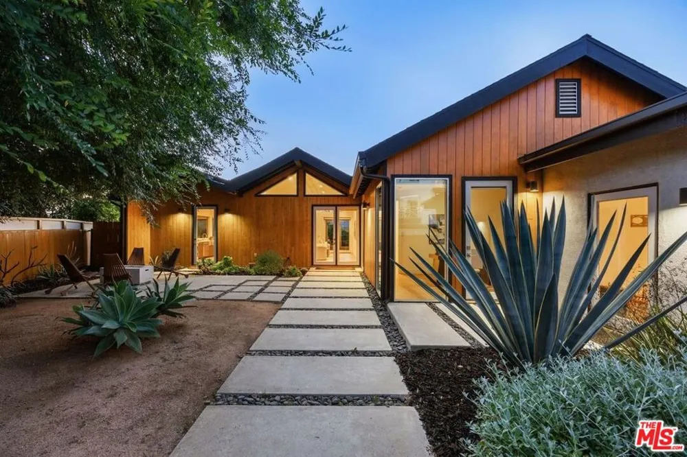 3731 Toland Way Los Angeles, CA 90065