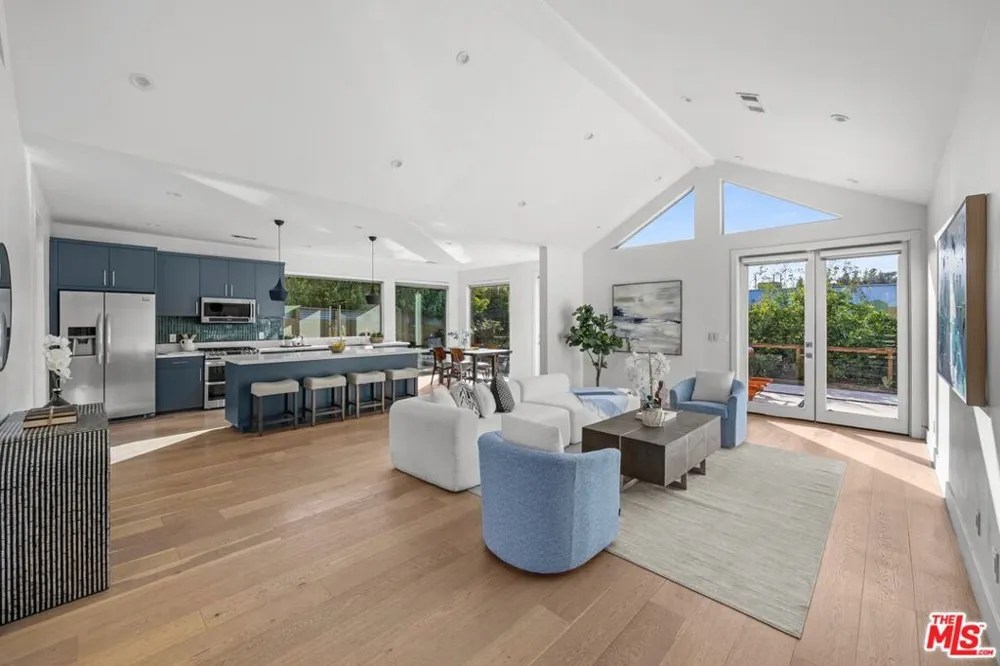 3731 Toland Way Los Angeles, CA 90065