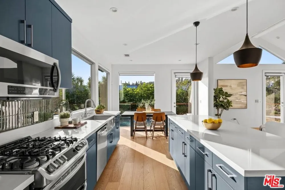 3731 Toland Way Los Angeles, CA 90065