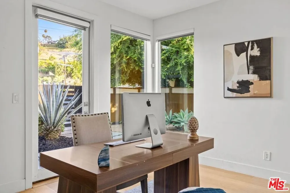 3731 Toland Way Los Angeles, CA 90065