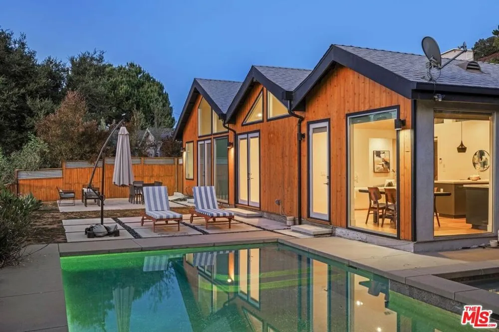 3731 Toland Way Los Angeles, CA 90065