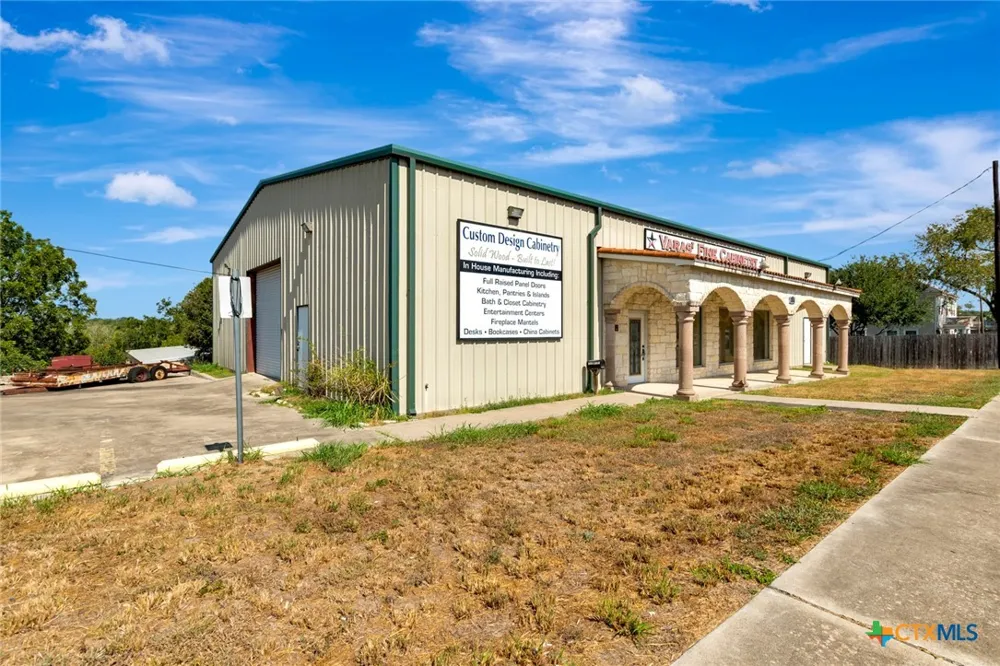 207 S Moody Street Victoria, TX 77901