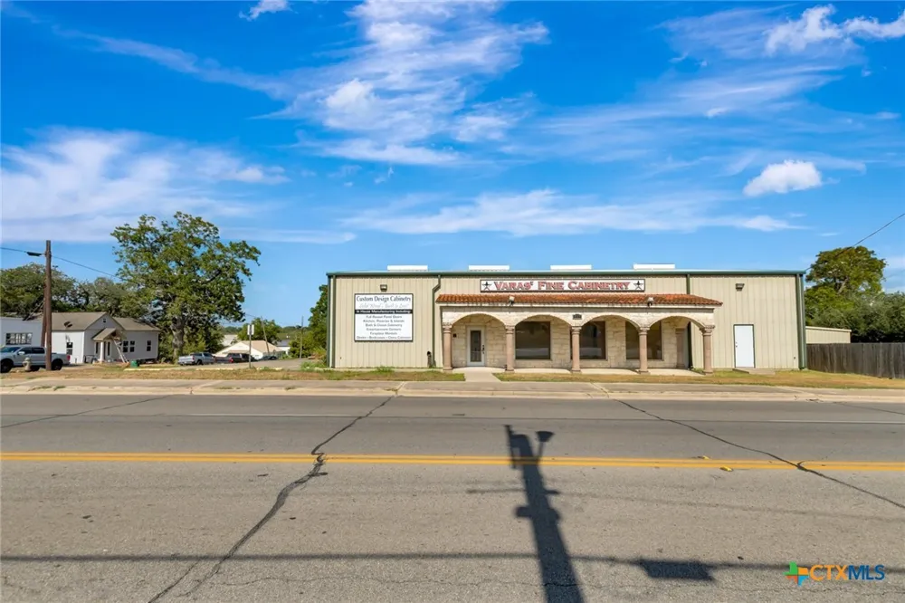 207 S Moody Street Victoria, TX 77901