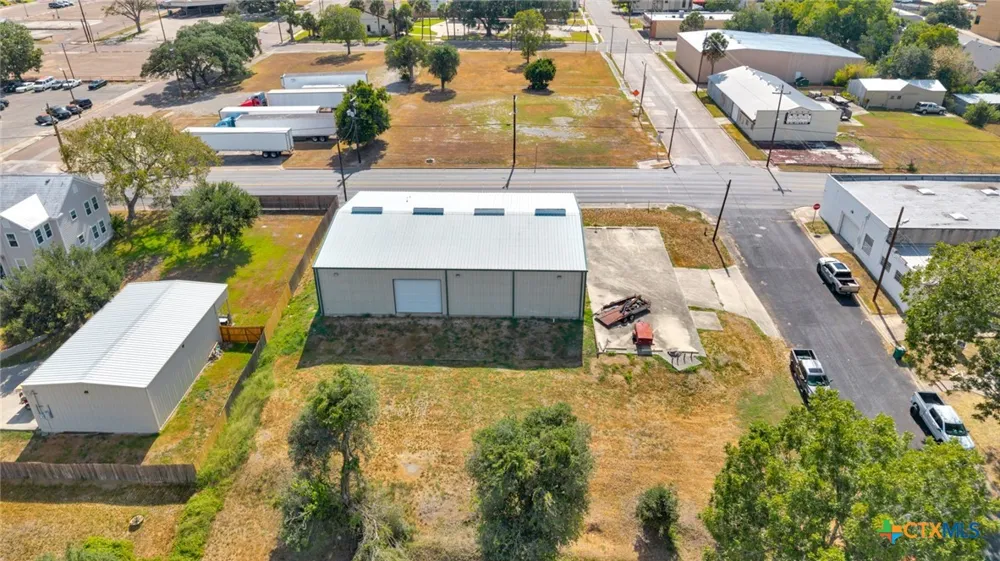 207 S Moody Street Victoria, TX 77901