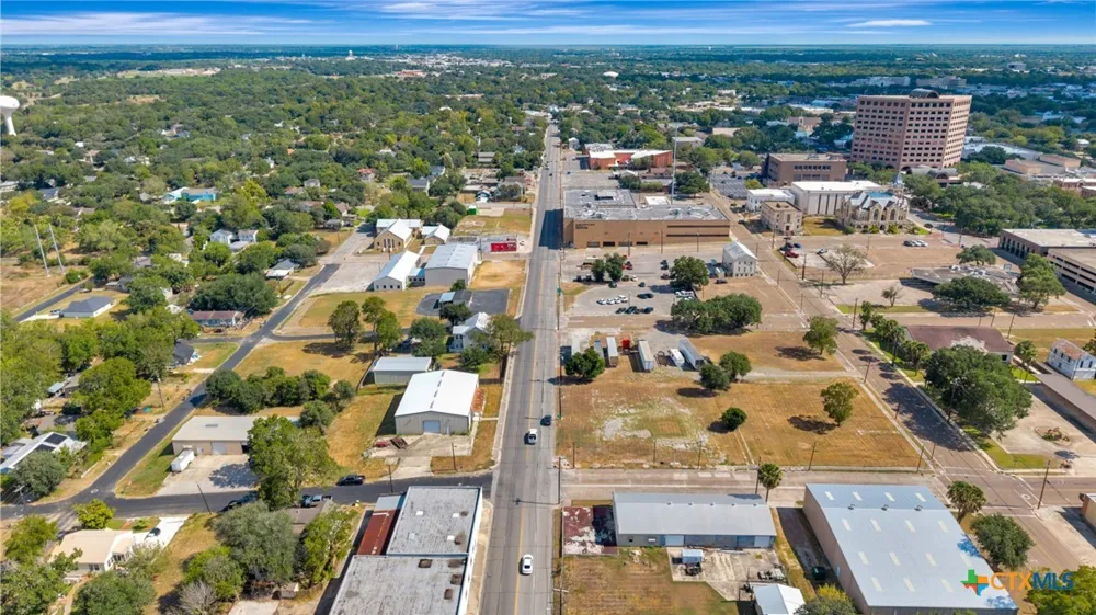207 S Moody Street Victoria, TX 77901