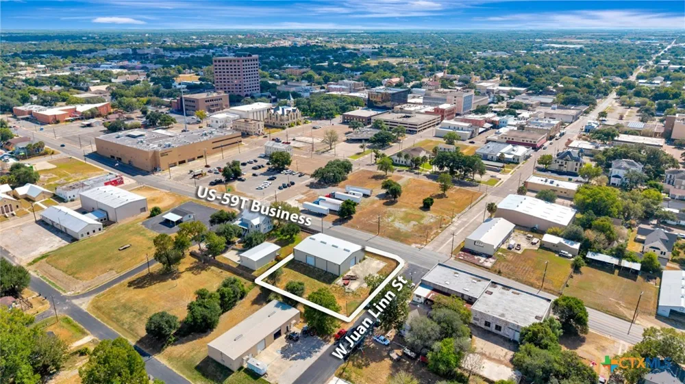 207 S Moody Street Victoria, TX 77901