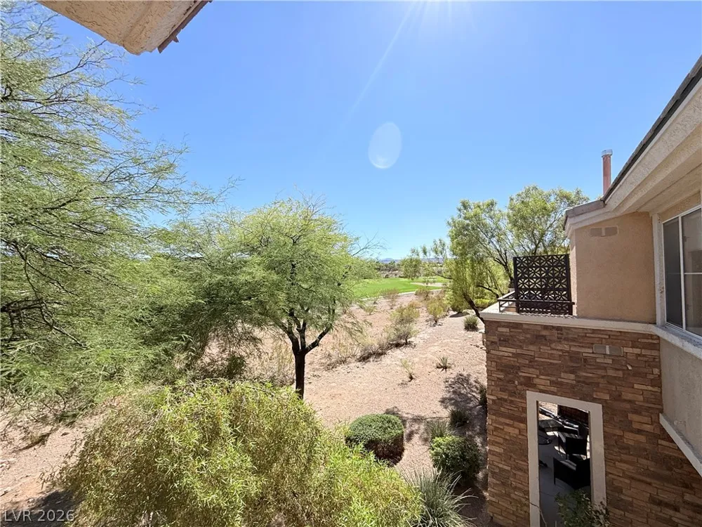 704 Peachy Canyon Circle #203 Las Vegas, NV 89144