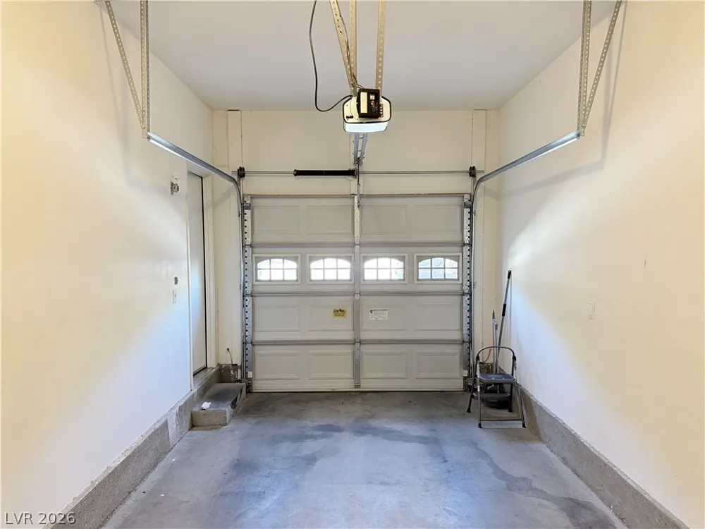 704 Peachy Canyon Circle #203 Las Vegas, NV 89144