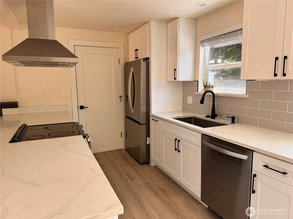 4003 140th Avenue SE Bellevue, WA 98006
