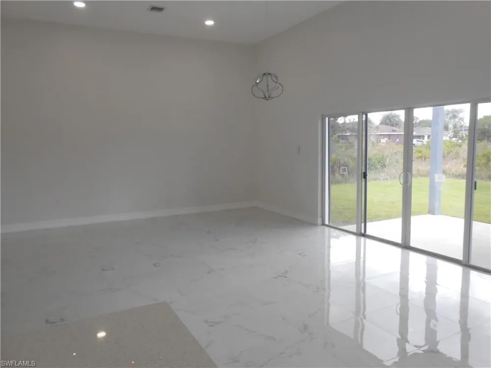 2809 55th Street W Lehigh Acres, FL 33971