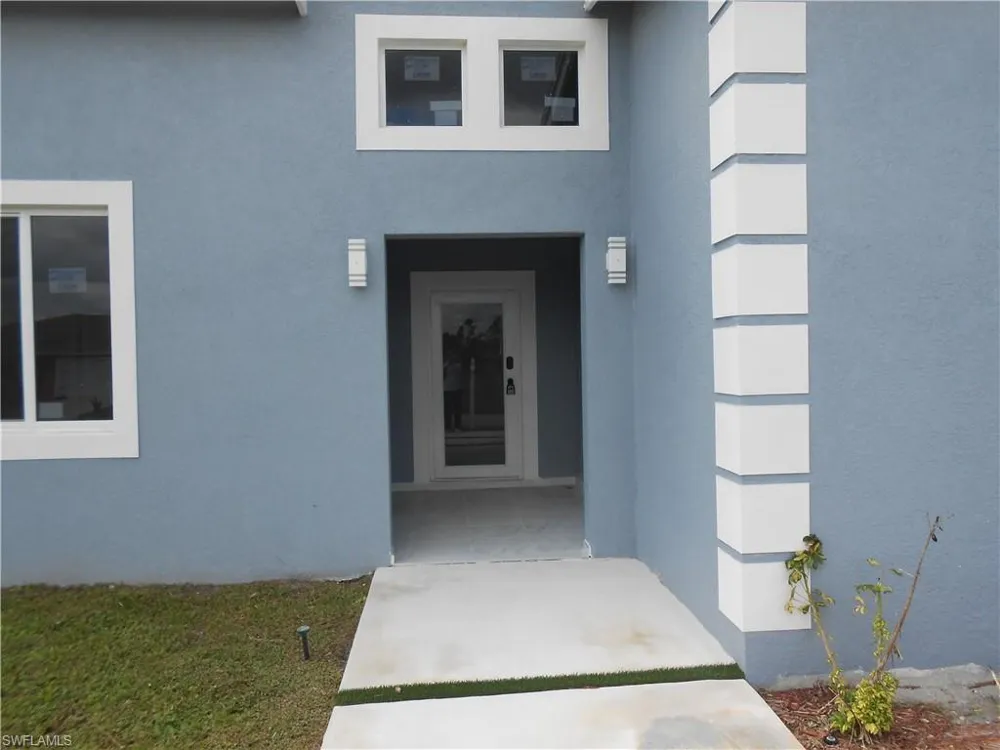2809 55th Street W Lehigh Acres, FL 33971
