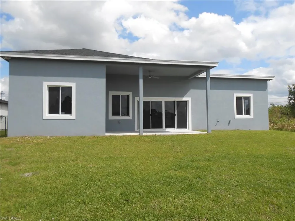 2809 55th Street W Lehigh Acres, FL 33971