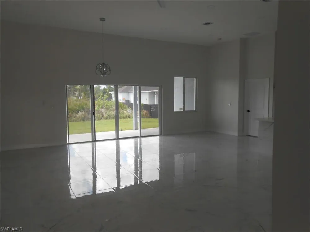 2809 55th Street W Lehigh Acres, FL 33971