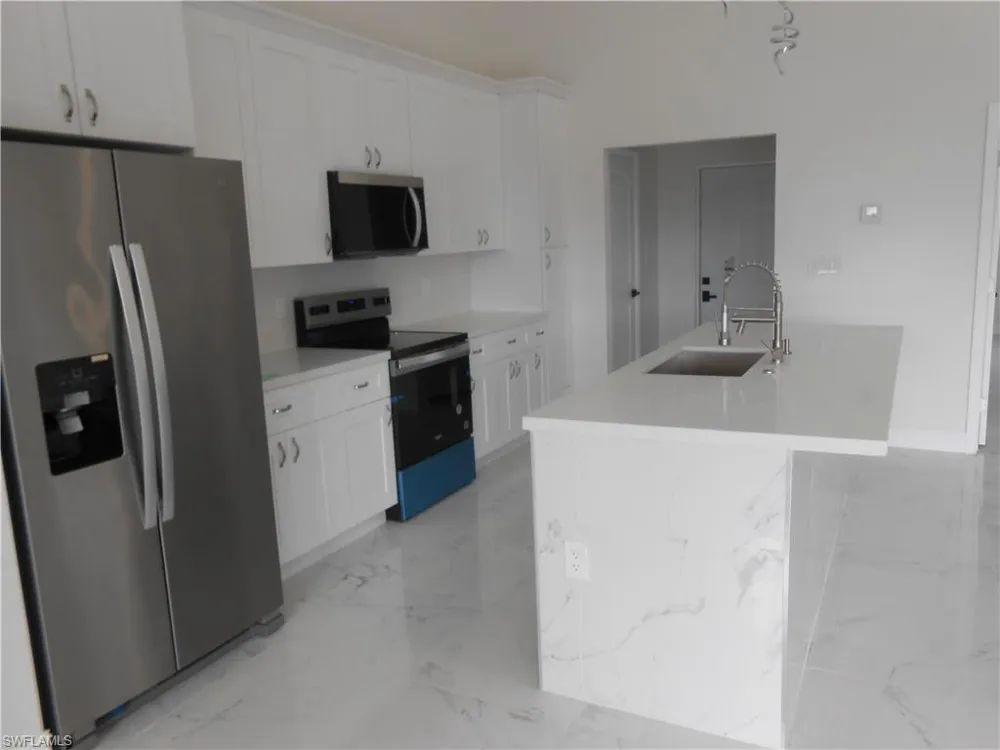 2809 55th Street W Lehigh Acres, FL 33971