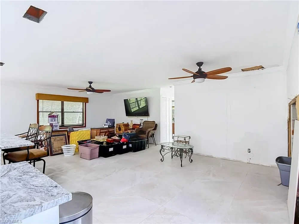 1864 Marina Circle North Fort Myers, FL 33903
