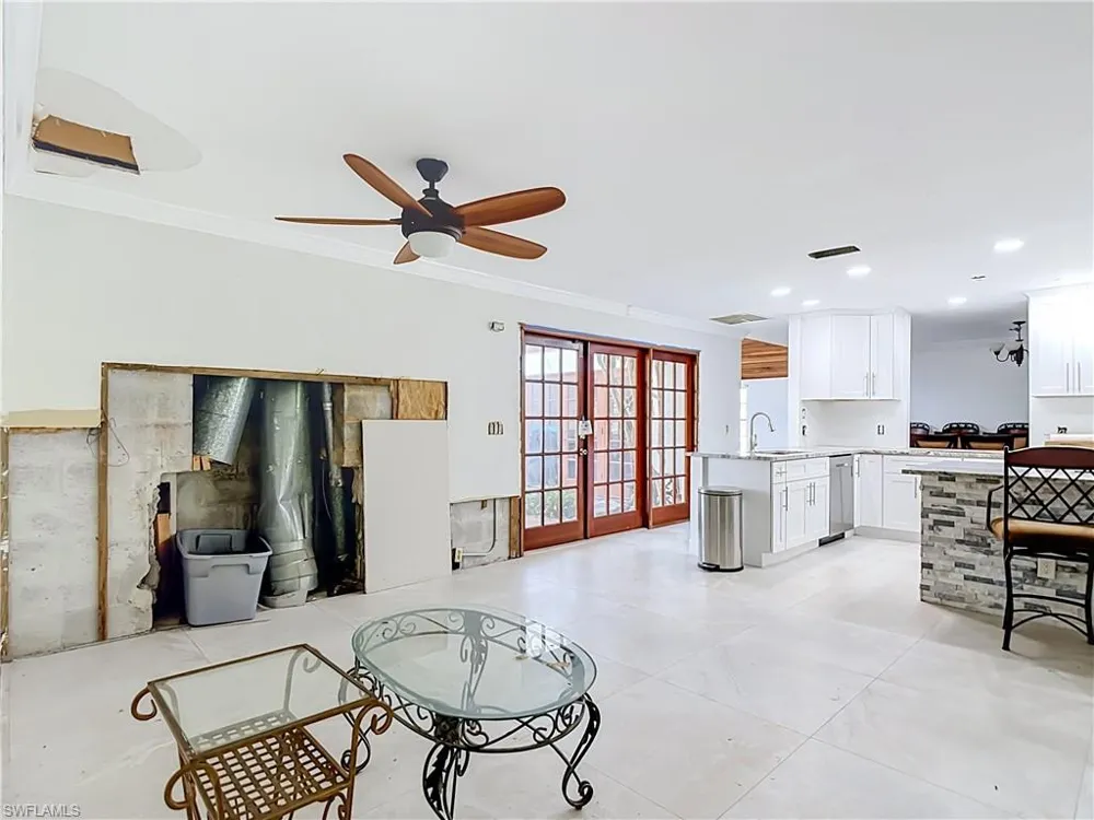 1864 Marina Circle North Fort Myers, FL 33903