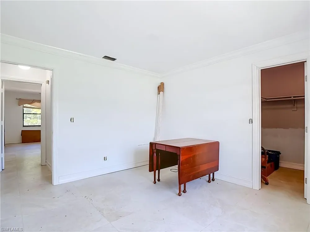 1864 Marina Circle North Fort Myers, FL 33903