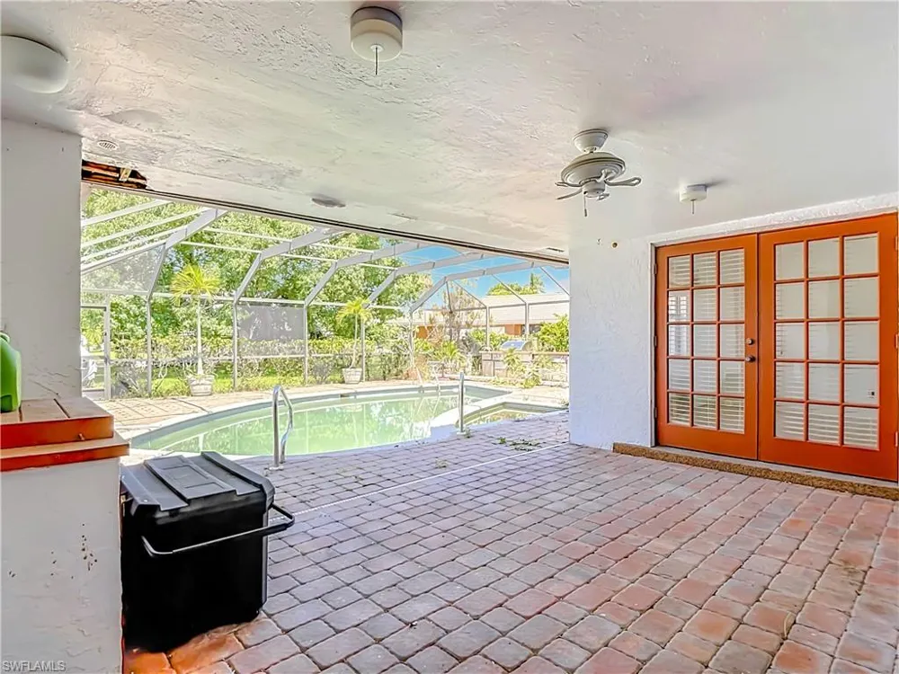 1864 Marina Circle North Fort Myers, FL 33903