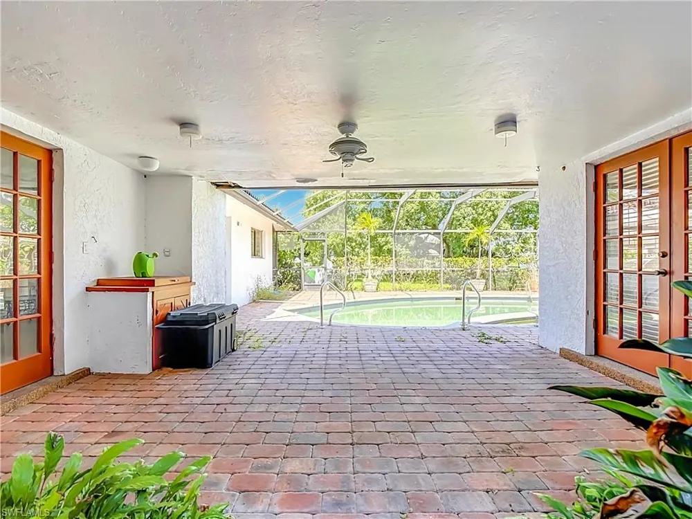 1864 Marina Circle North Fort Myers, FL 33903