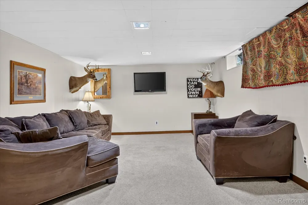 29848 Hathaway Street Livonia City, MI 48150