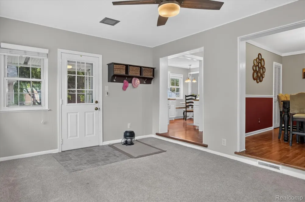 29848 Hathaway Street Livonia City, MI 48150