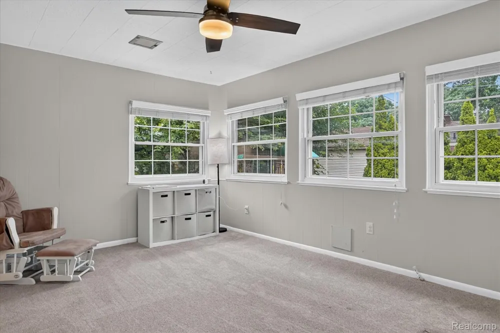 29848 Hathaway Street Livonia City, MI 48150