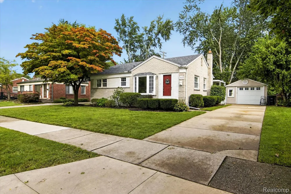29848 Hathaway Street Livonia City, MI 48150