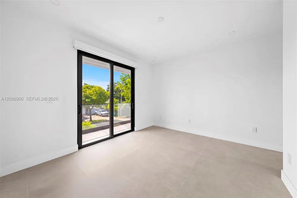 1502 SW 19th St Miami, FL 33145