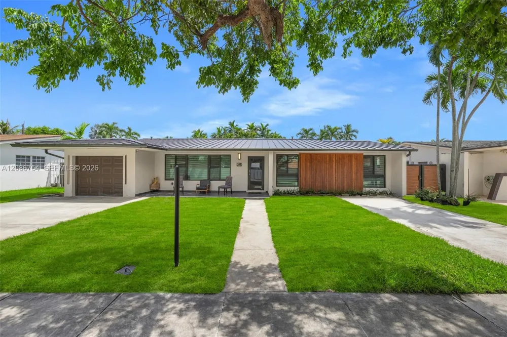 8253 W 14th Ct Hialeah, FL 33014