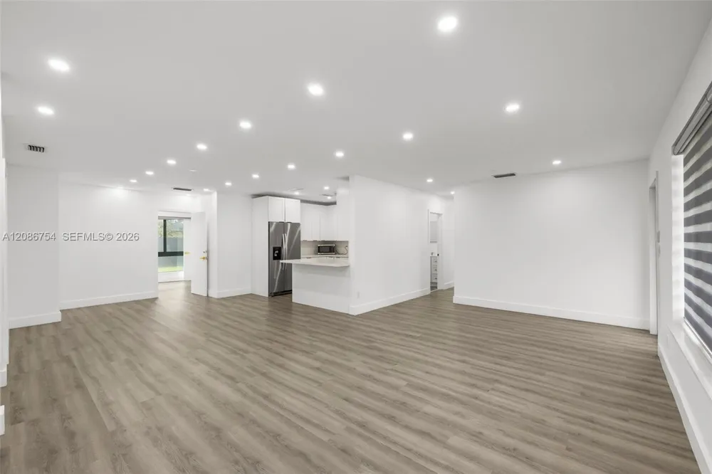 8253 W 14th Ct Hialeah, FL 33014