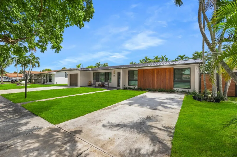8253 W 14th Ct Hialeah, FL 33014