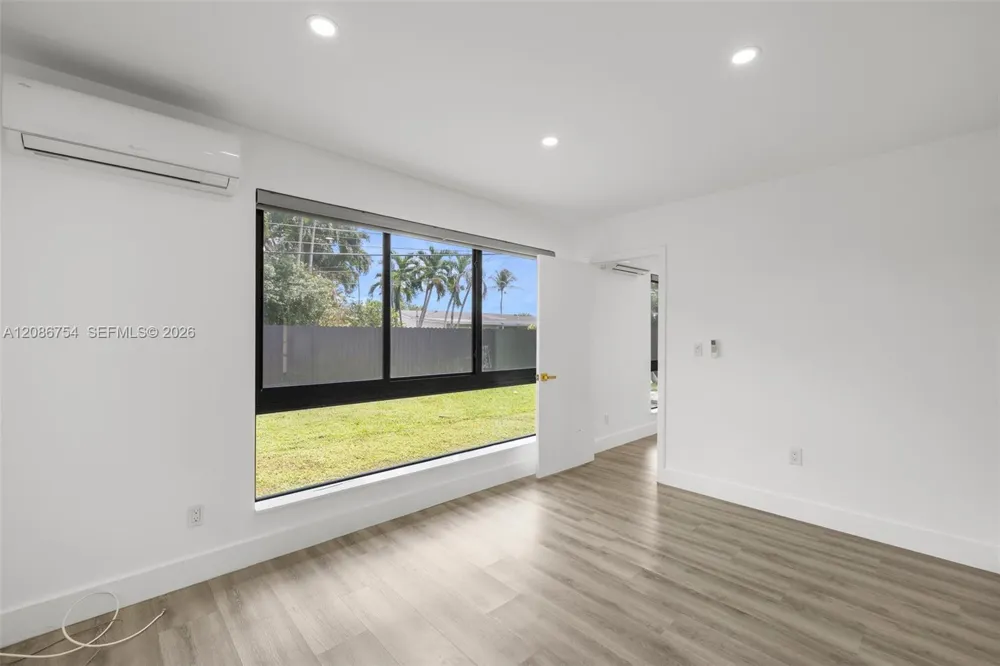 8253 W 14th Ct Hialeah, FL 33014
