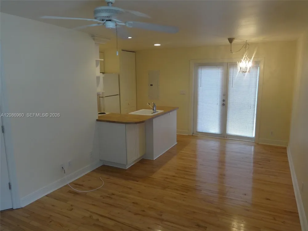 1212 SE 6th St #1-4 Fort Lauderdale, FL 33301