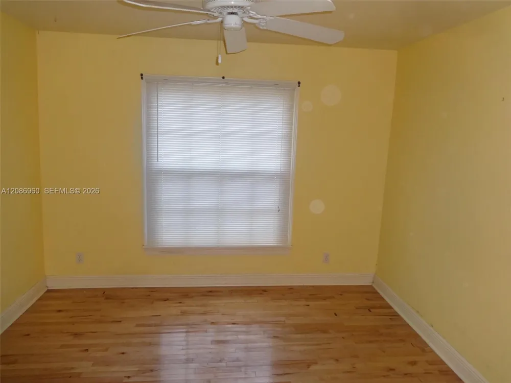 1212 SE 6th St #1-4 Fort Lauderdale, FL 33301