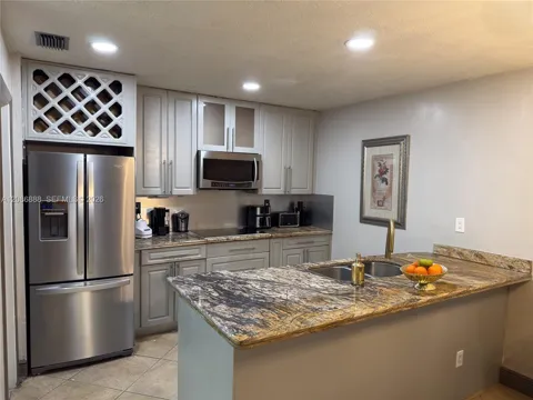 1250 SW 113th Ter #201