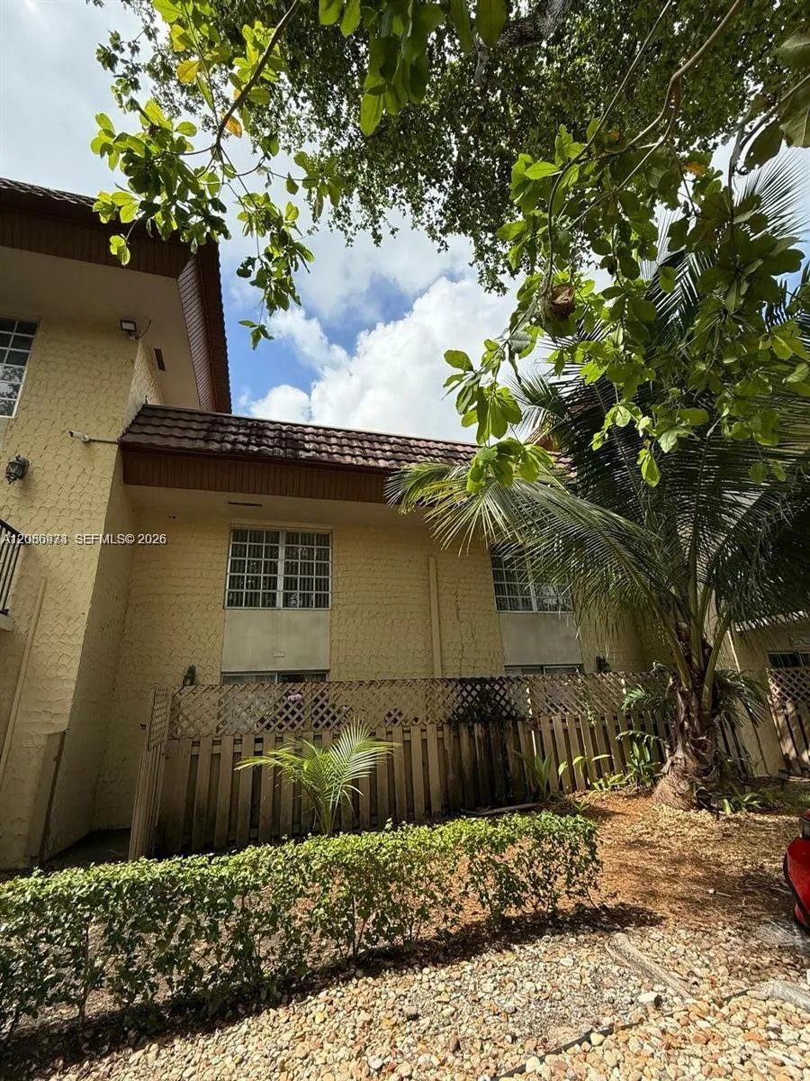 8600 SW 109th Ave #4-112 Miami, FL 33173